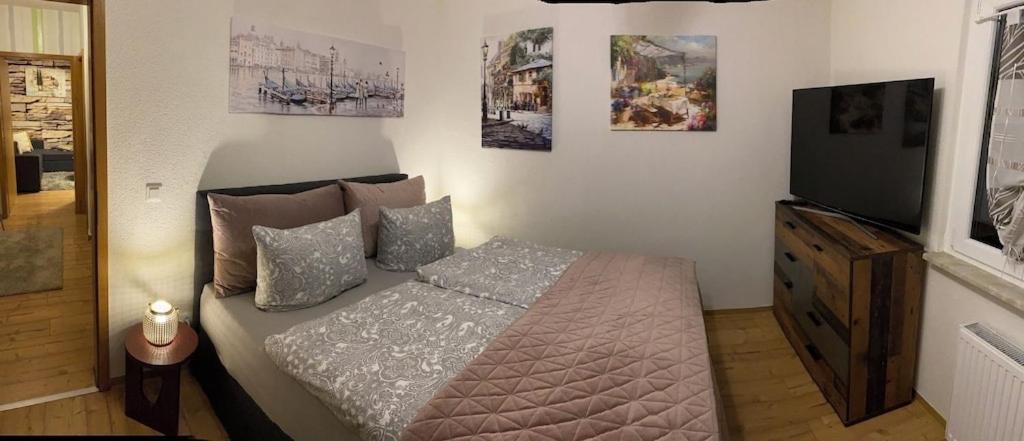 Kleines Apartment Mit Begehbarer Dusche Im Schlafzimmer Eberbach  Luaran gambar
